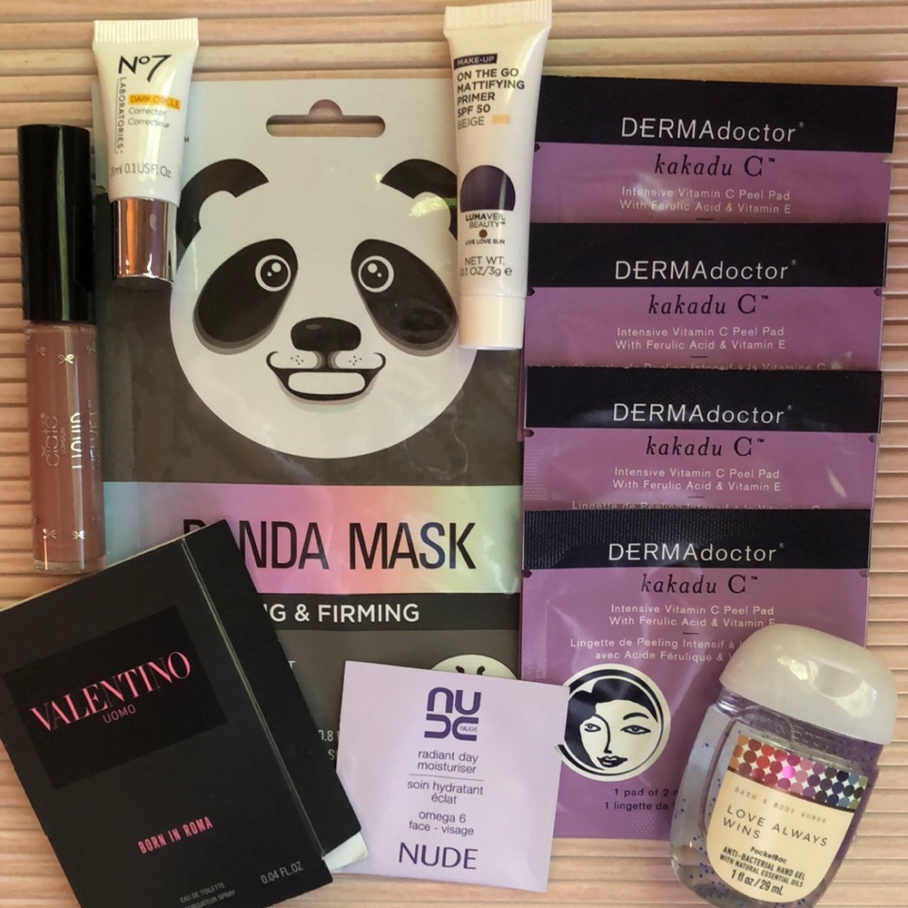 Beauty Makeup Skincare Product Deluxe Sample Bundle